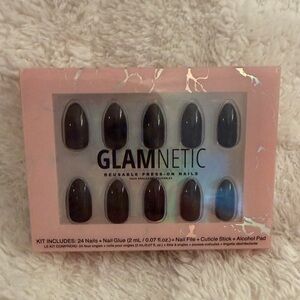 Glamnetic Reusable Press-On Nails — Black